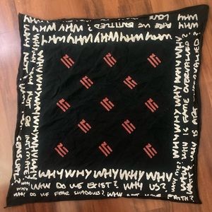 Zhu bandana